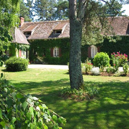 Bed and Breakfast Le Canard Au Parapluie Rouge Celon Экстерьер фото